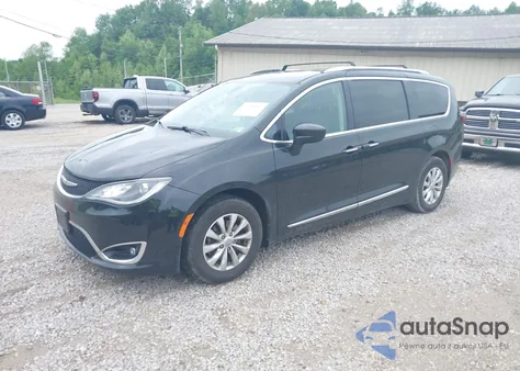 2018 Chrysler Pacifica Touring L из США, поврежденный, VIN 2C4RC1BG8JR262158